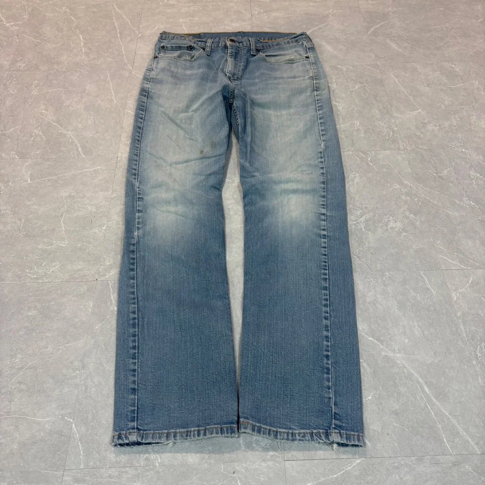 Levis 514 Mens Straight Fit Light Wash Blue Denim Jeans 33x32 3469